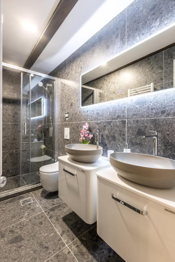Old Town B&B Rooms Matusko Split Bagian luar foto