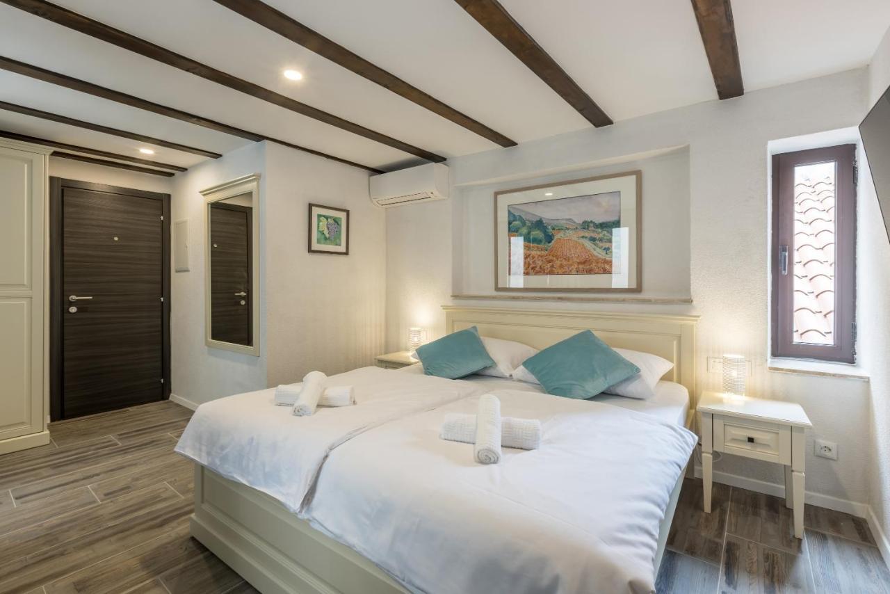 Old Town B&B Rooms Matusko Split Bagian luar foto