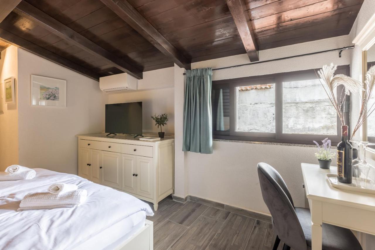 Old Town B&B Rooms Matusko Split Bagian luar foto