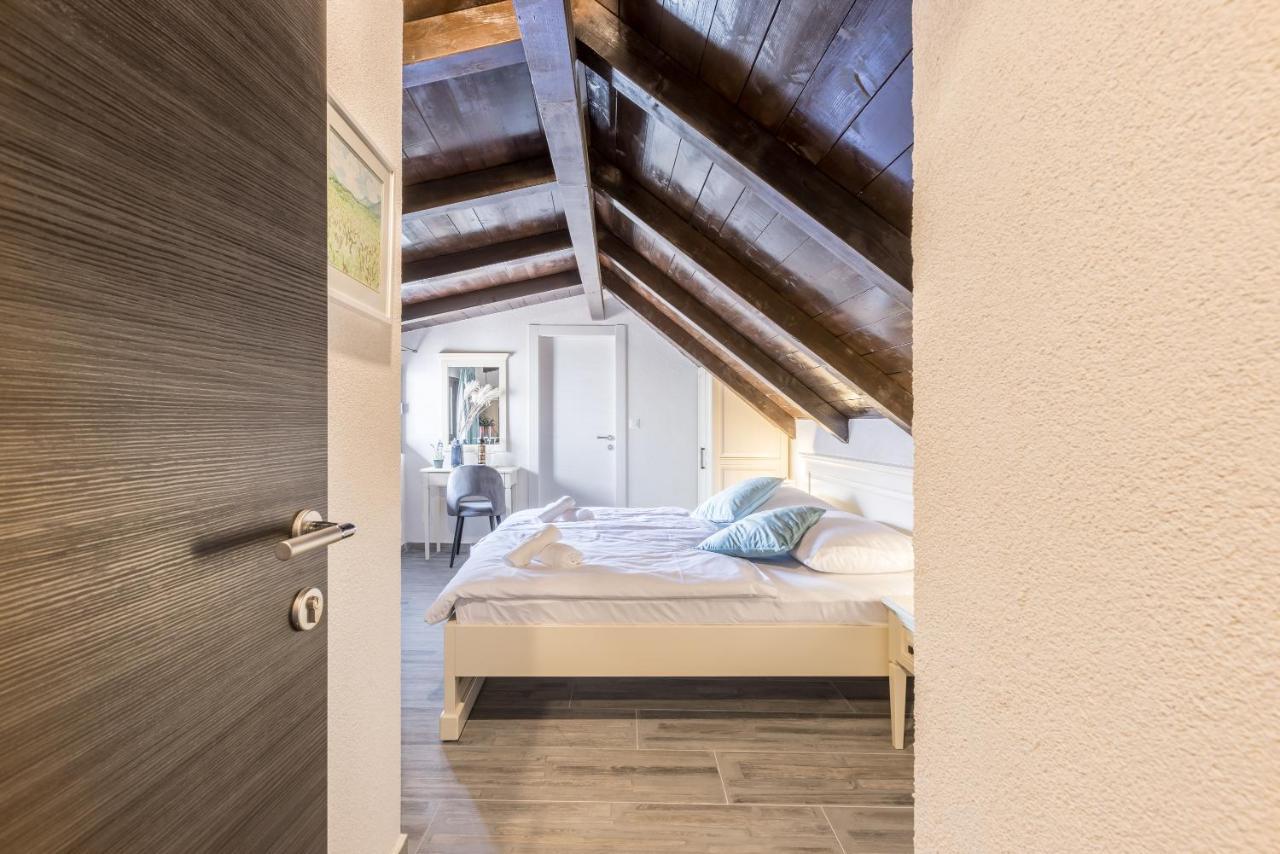 Old Town B&B Rooms Matusko Split Bagian luar foto