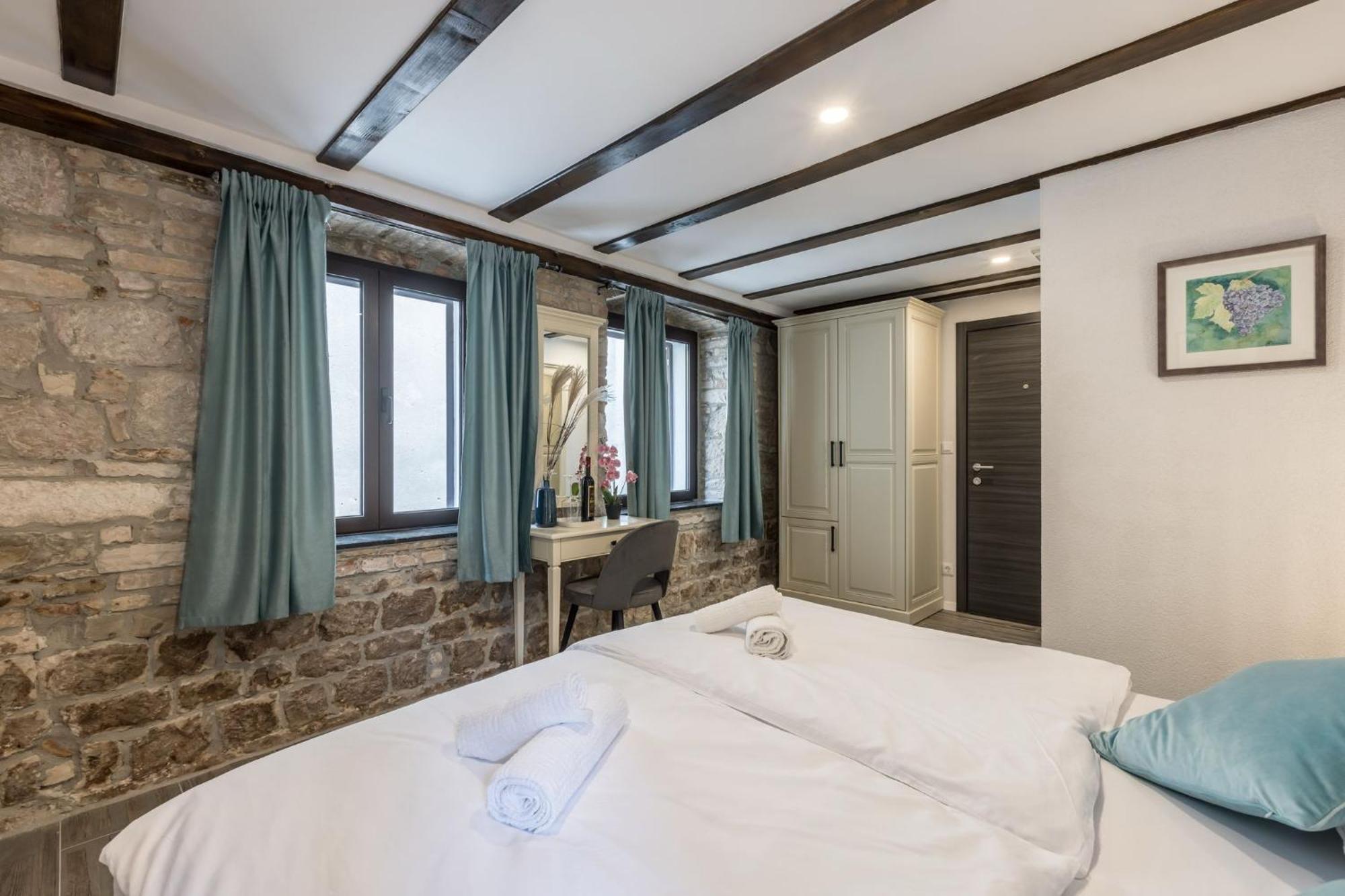 Old Town B&B Rooms Matusko Split Bagian luar foto