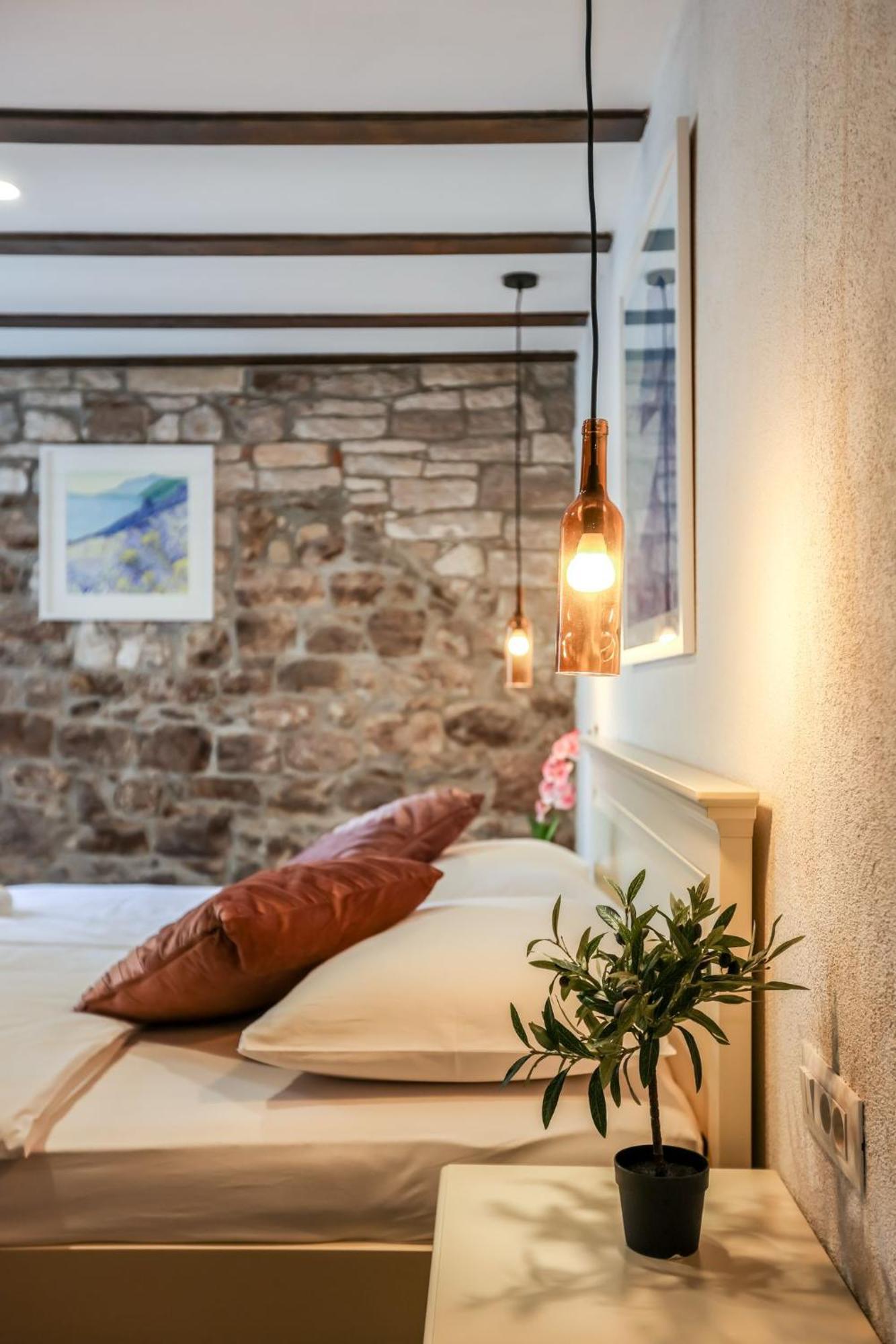 Old Town B&B Rooms Matusko Split Bagian luar foto